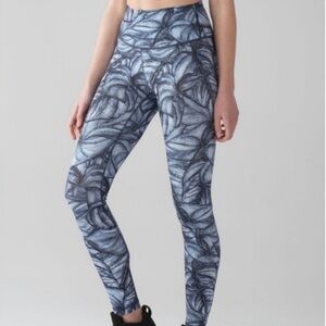 LULULEMON Wunder Under HR Nulux Concrete Jungle Alpine White Leggings Sz 6